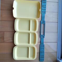 三段ランチボックスの画像