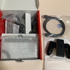 受け渡し予定者決定、Switch中古、付属品は未使用の画像