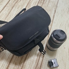 決まりました（大幅値下げ）コンパクトデジタル一眼レフカメラ➕望遠レンズ➕カメラバッグセットSONY  の画像