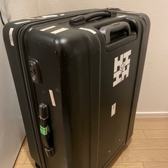 大型黒スーツケースあげますの画像