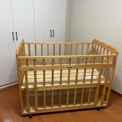 ベビーベッドリンダ