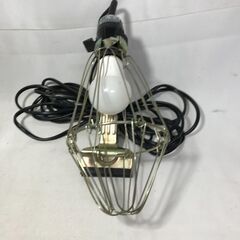 【北見市発】新光電機製作所 投光器 2005年製 100V 40W 作業用 現場灯 屋外照明 ①  (D5986w)の画像