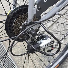 【新車】自転車 27インチ スポーツタイプ カゴ付き 6段変速付きの画像