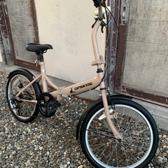 折りたたみ自転車の画像