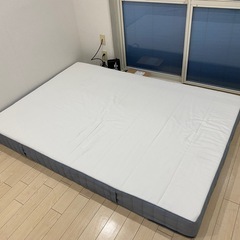 IKEAダブルベッド(無料)の画像