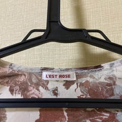 美品　レストローズ　トップスの画像