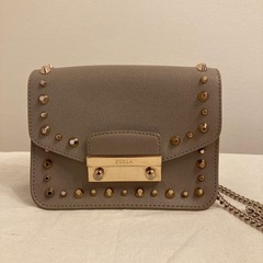 FURLAメトロポリスショルダーバッグ