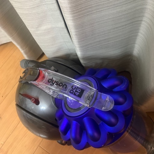 Dysonコード式サイクロン掃除機DC48
