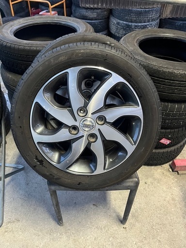 車のパーツ Summer clean tiers