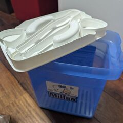 【9/3受付まで】ミルトン容器(トング付き)+哺乳瓶の画像