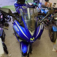 YAMAHA　YZF-R3 限定モビスターカラーの画像