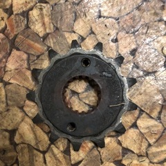 XR230 フロントスプロケ？　2枚セット
の画像