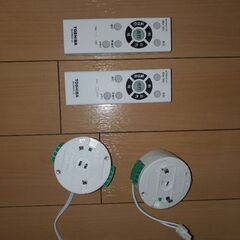 【2個セット】LEDシーリングライト　アダプタ、リモコン付　～6畳用の画像