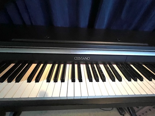 電子ピアノ　Casio celviano
