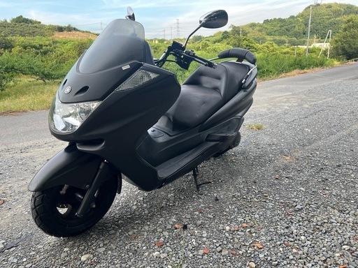 YAMAHA マジェスティ250 マットブラックエディション