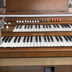 日本ビクターオルガン。
