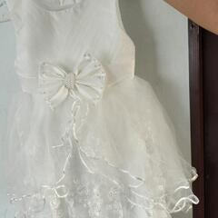 ４歳向きの女の子服　2点で4000円