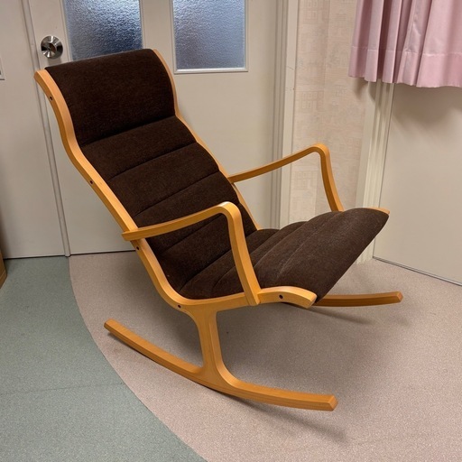 木製ロッキングチェア