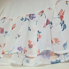 花柄ブラウスの画像