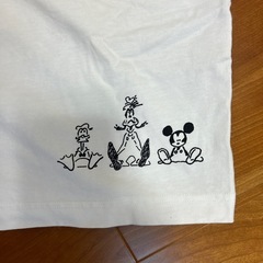 ユニクロ　Tシャツ　　　の画像