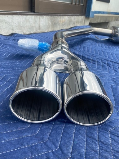 ノア・ヴォクシー専用　スリーキャッツ　マフラー