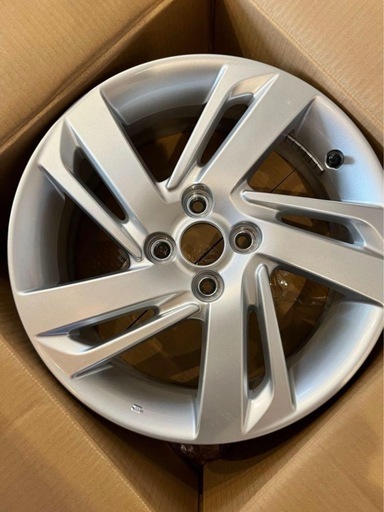 トヨタライズGグレードアルミホイル４本セット