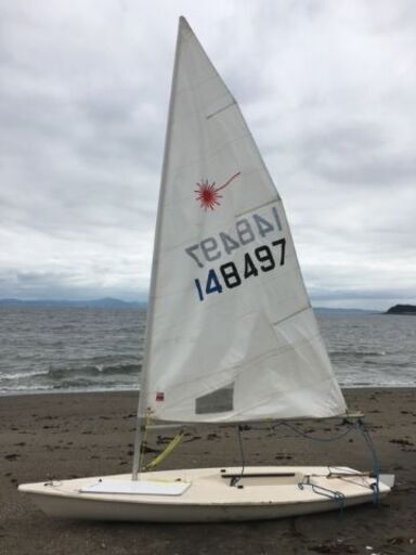 中古ヨットレーザー格安で譲ります。
