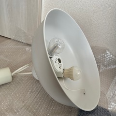 ペンダントライト　ホワイトグレージュの画像
