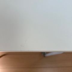 ニトリの机とイームズ風チェア　セットの画像