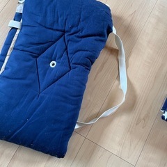 学校座布団の画像