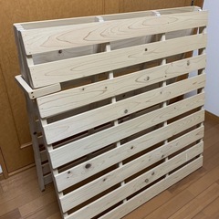 【数回使用】スタンド式ひのきの折りたたみすのこベッド