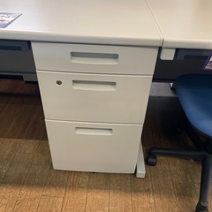 JH-26 【オフィス家具専門店】コクヨの片袖デスクです！の画像
