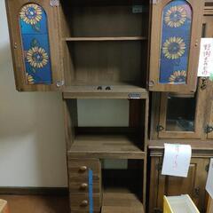 食器棚 の画像