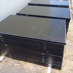 中古ソーラーパネル差し上げます。