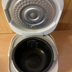 ⭐️SHARPジャー炊飯器⭐️ ⭐️KS-C5H-W⭐️の画像