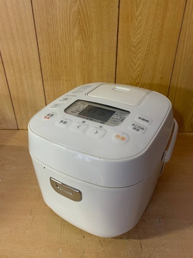 ⭐️アイリスオーヤマジャー炊飯器⭐️ ⭐️RC-ME30-W⭐️