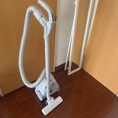 東芝 掃除機 ジャンクの画像