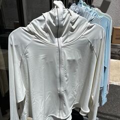 新品 UVカット パーカー マウンテンパーカー 1級遮光 スポーツ 涼しい 冷感の画像