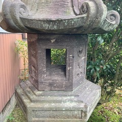  石灯篭・時代物・庭石の画像