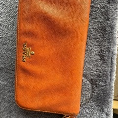 PRADA 財布の画像