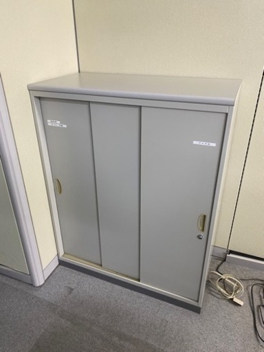 決まりました キャビネット オフィス家具