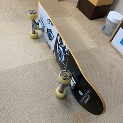 スケートボード
の画像