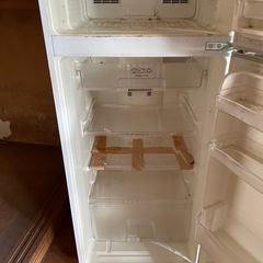 古い冷蔵庫無料の画像