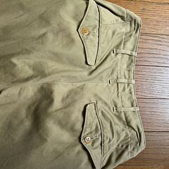 WORKERS Officer Trouser PRICE:15,120-ショップ店員イチオシのいけてるチノパンを大放出！の画像