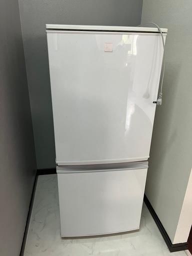 シャープノンフロン冷凍冷蔵庫137Ｌ