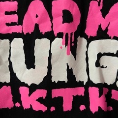 ◯値下げ◯腹ペコさん必見！マキホル　ハラペコゾンビーズTシャツMサイズ試着のみの画像