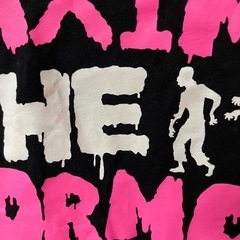 ◯値下げ◯腹ペコさん必見！マキホル　ハラペコゾンビーズTシャツMサイズ試着のみの画像
