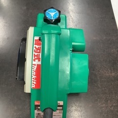 マキタ(makita) 電気カンナ 替刃式 M191   リサイ...