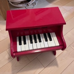 おもちゃのピアノ