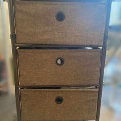 簡単組み立てチェスト ブラウン 3段の画像